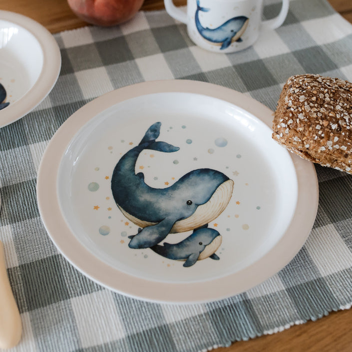 Melamine plate whale MPB39g