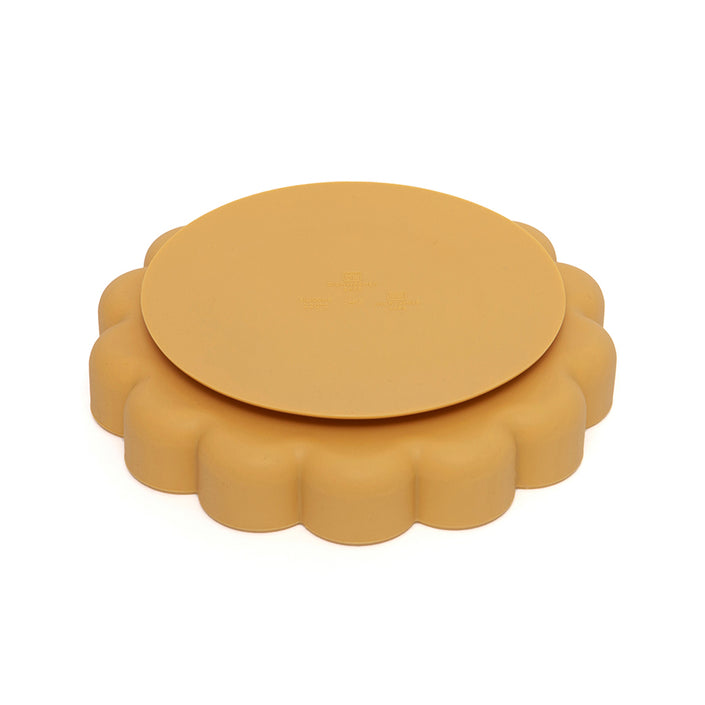 Silicone suction plate lion ochre