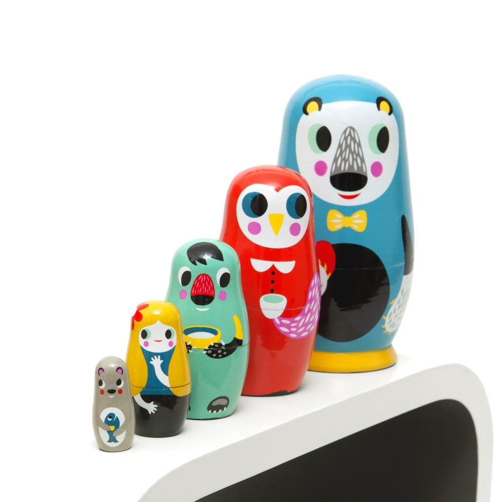 Nesting dolls in the woods Petit Monkey