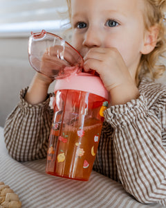 Sparkling fruits drinking bottle