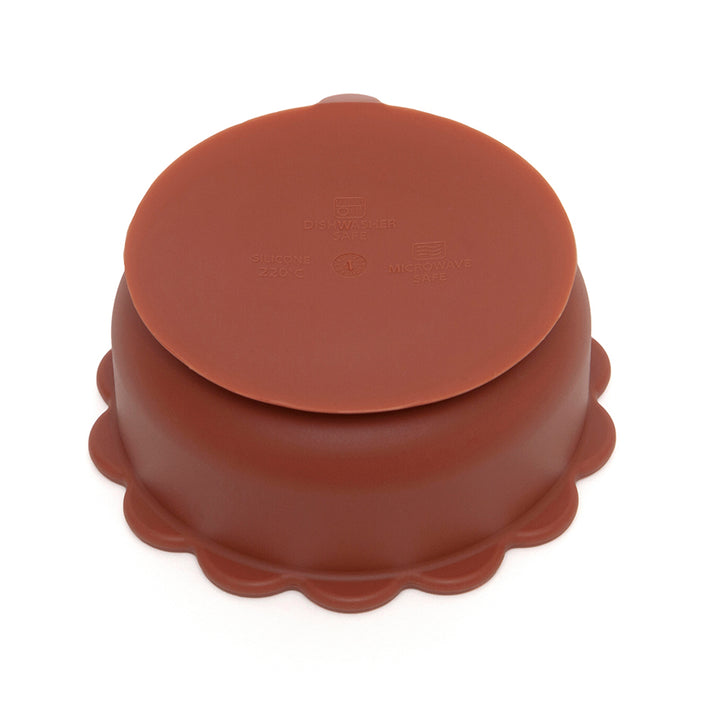 Silicone suction bowl lion baked clay