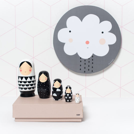 Nesting dolls black and white
